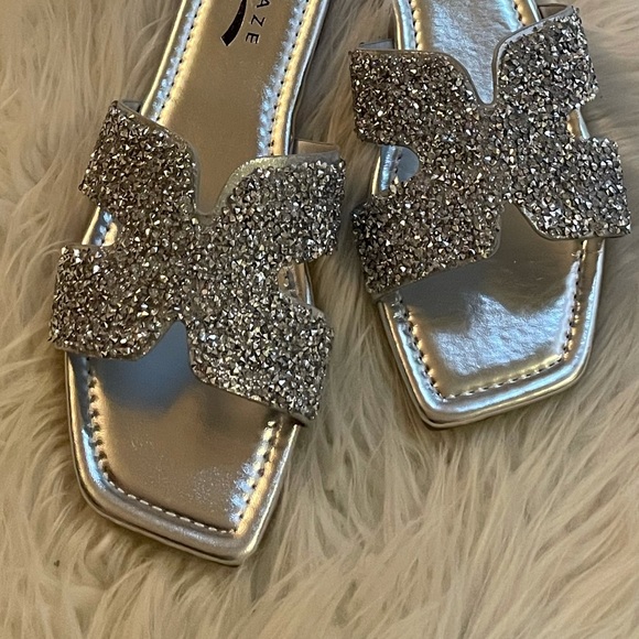 Trendy Square Toe Silver Sparkle Sandals - Picture 9 of 16